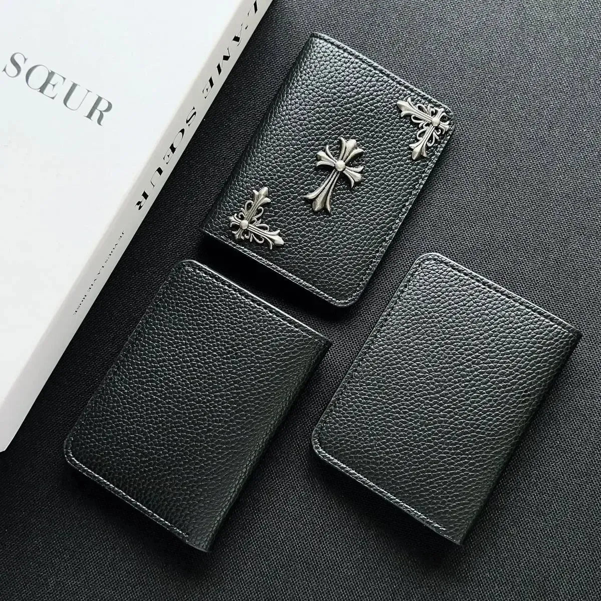 LEATHER EMBOSSED WALLET
