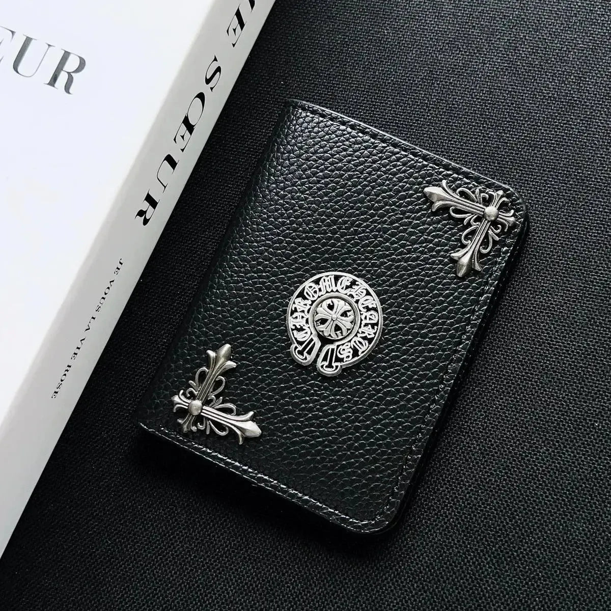 LEATHER EMBOSSED WALLET